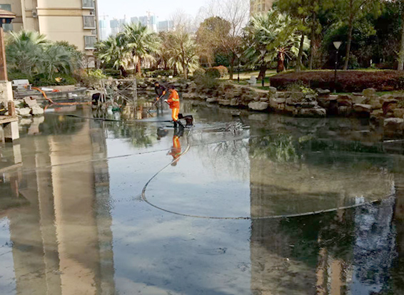 婺城景观池淤泥清理